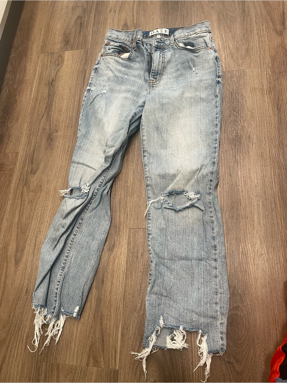 Daze Light Wash Distressed Women's Jeans